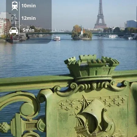 Apartment Cocoon 6p, Terrace With Eiffel Tower & Seine View Paris